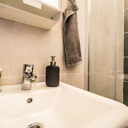 Apartment Bqa- Quality Apartments, Best Location